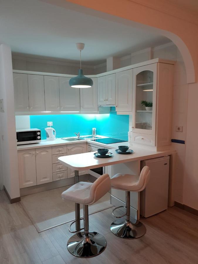 Apartamento A Charming With A Swimming Pool